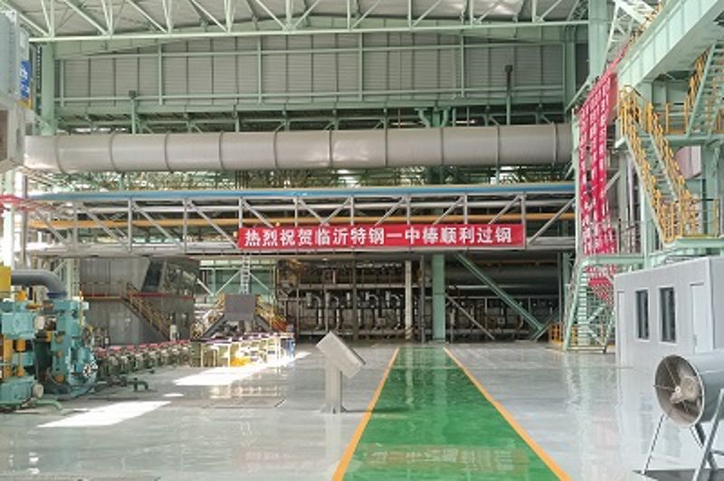華北公司臨沂優(yōu)特鋼項(xiàng)目軋鋼區(qū)一中棒順利過鋼